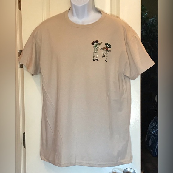 Mexican themed shirt with dancing skeletons.  Day of the dead.  NWOT. Size L. - Picture 2 of 9